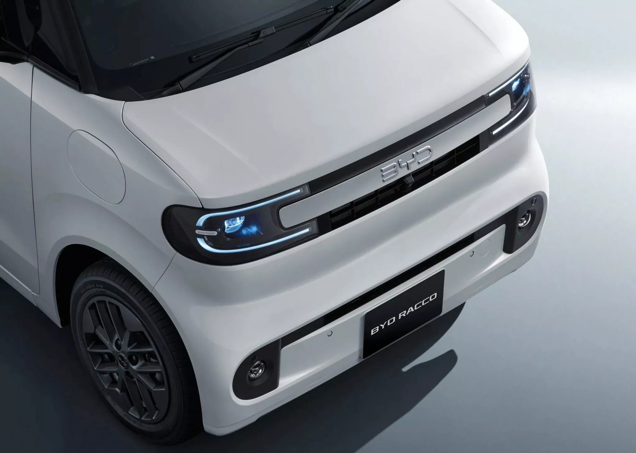 Έτοιμη να εκμεταλλευτεί την αλλαγή και στην Ευρώπη η BYD