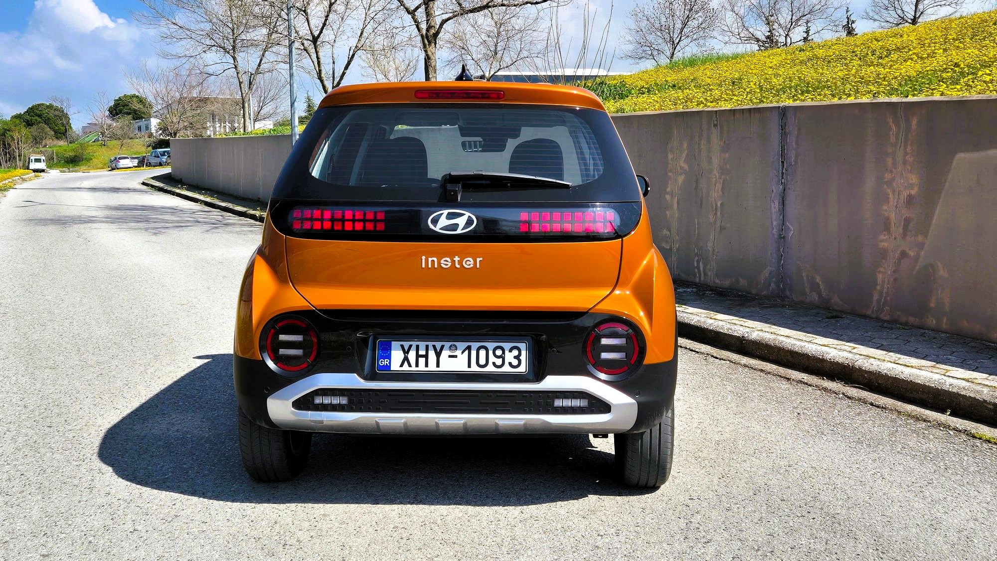 hyundai inster piso fota