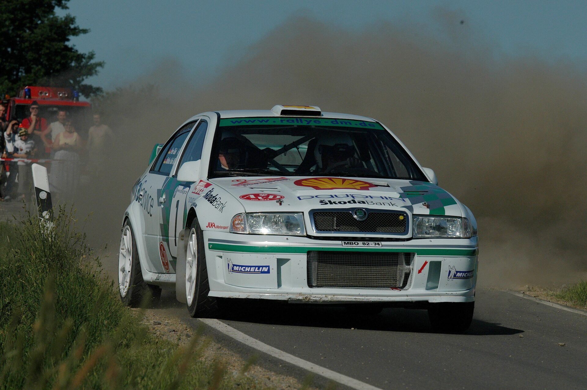 Τρεις μάρκες αξιολογούν την συμμετοχή τους στο WRC.
