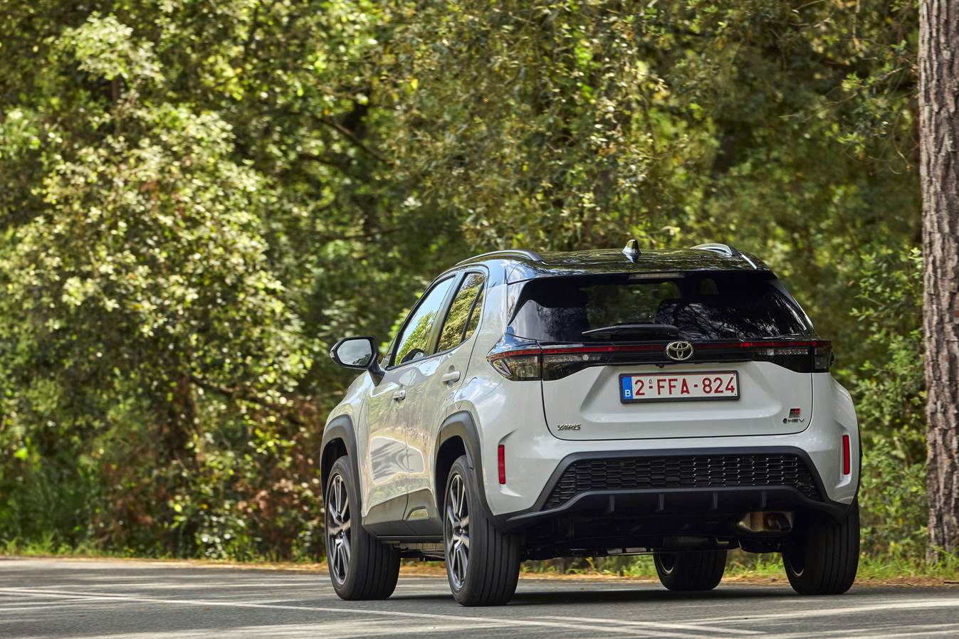 toyota yaris cross piso