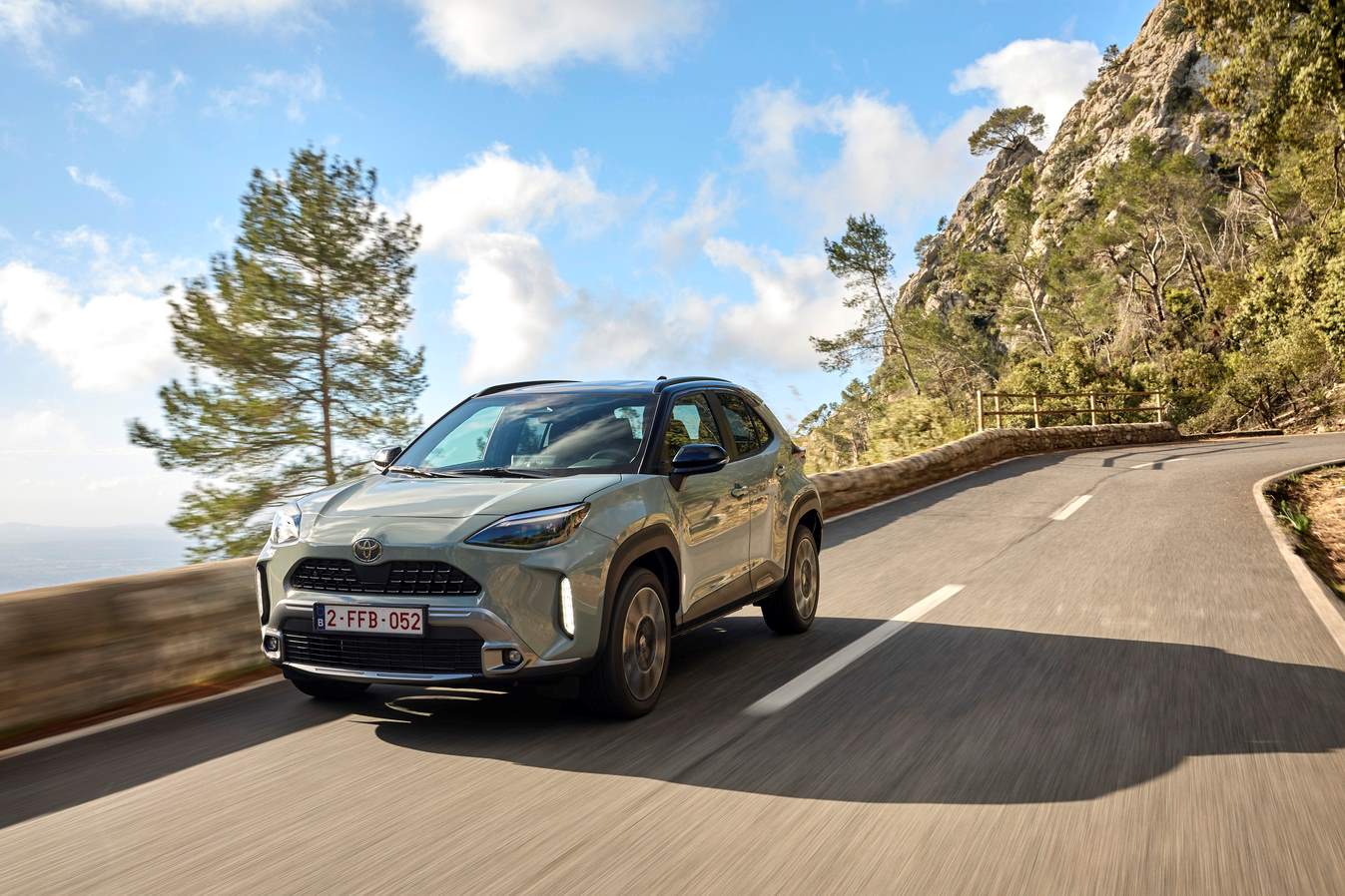 toyota yaris cross kinisi