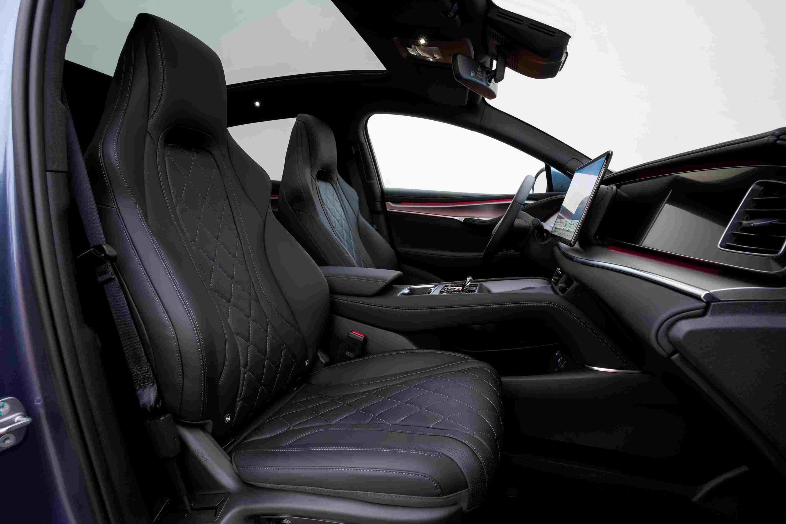 byd sealion 7 empros kathismata