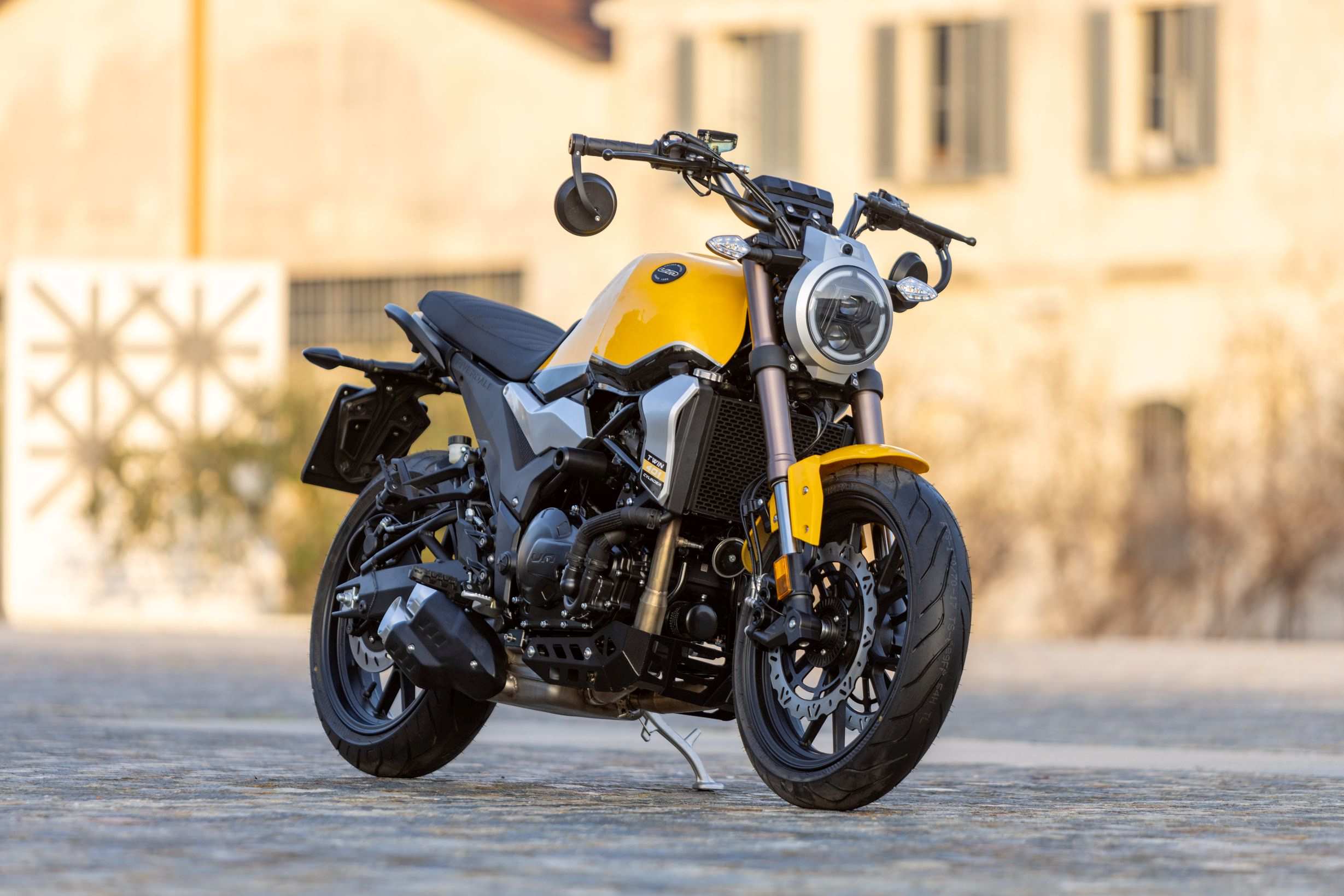 UM Motorcycles – Δίνει 10 χρόνια εργοστασιακή εγγύηση