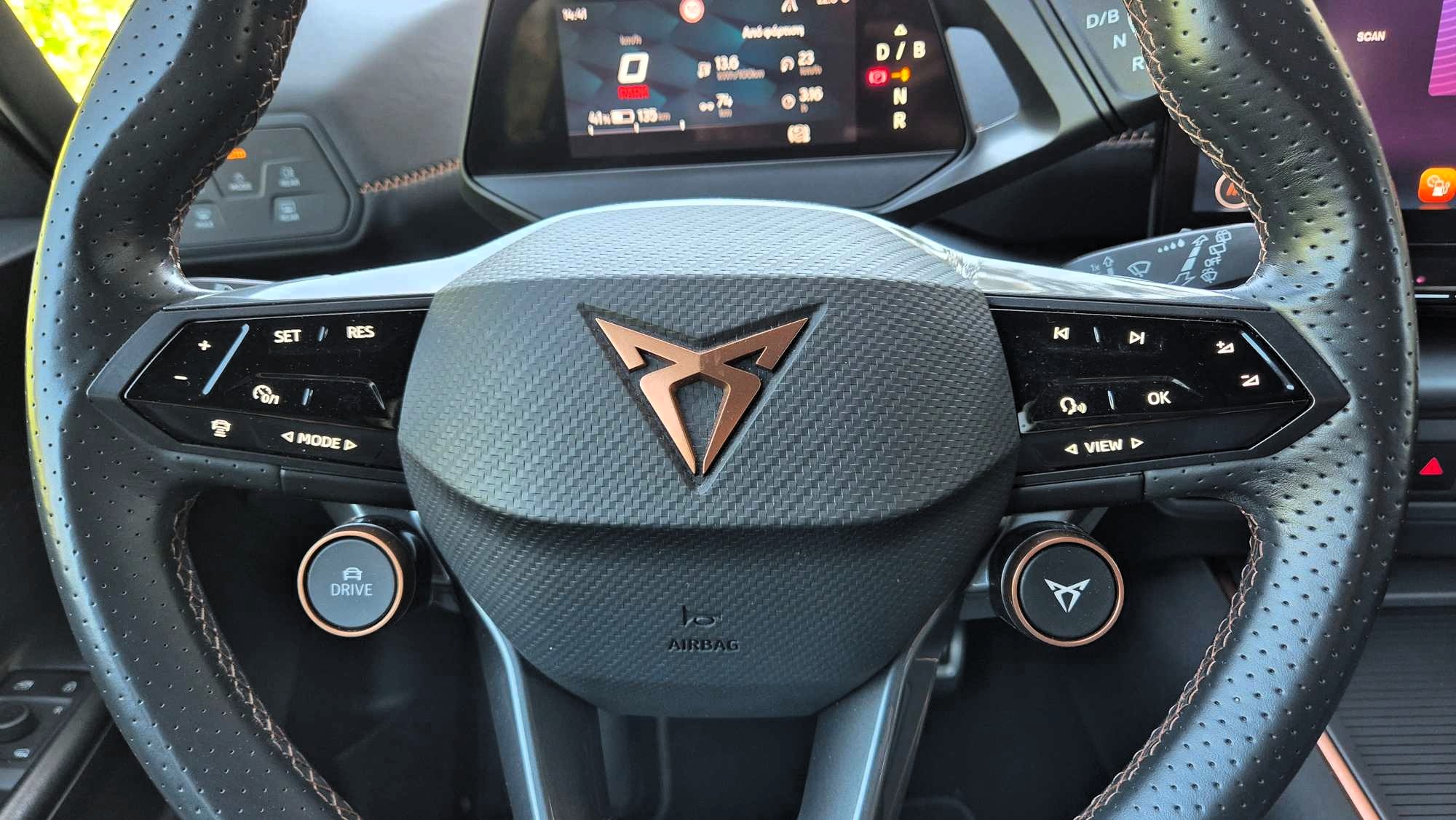 cupra born timoni