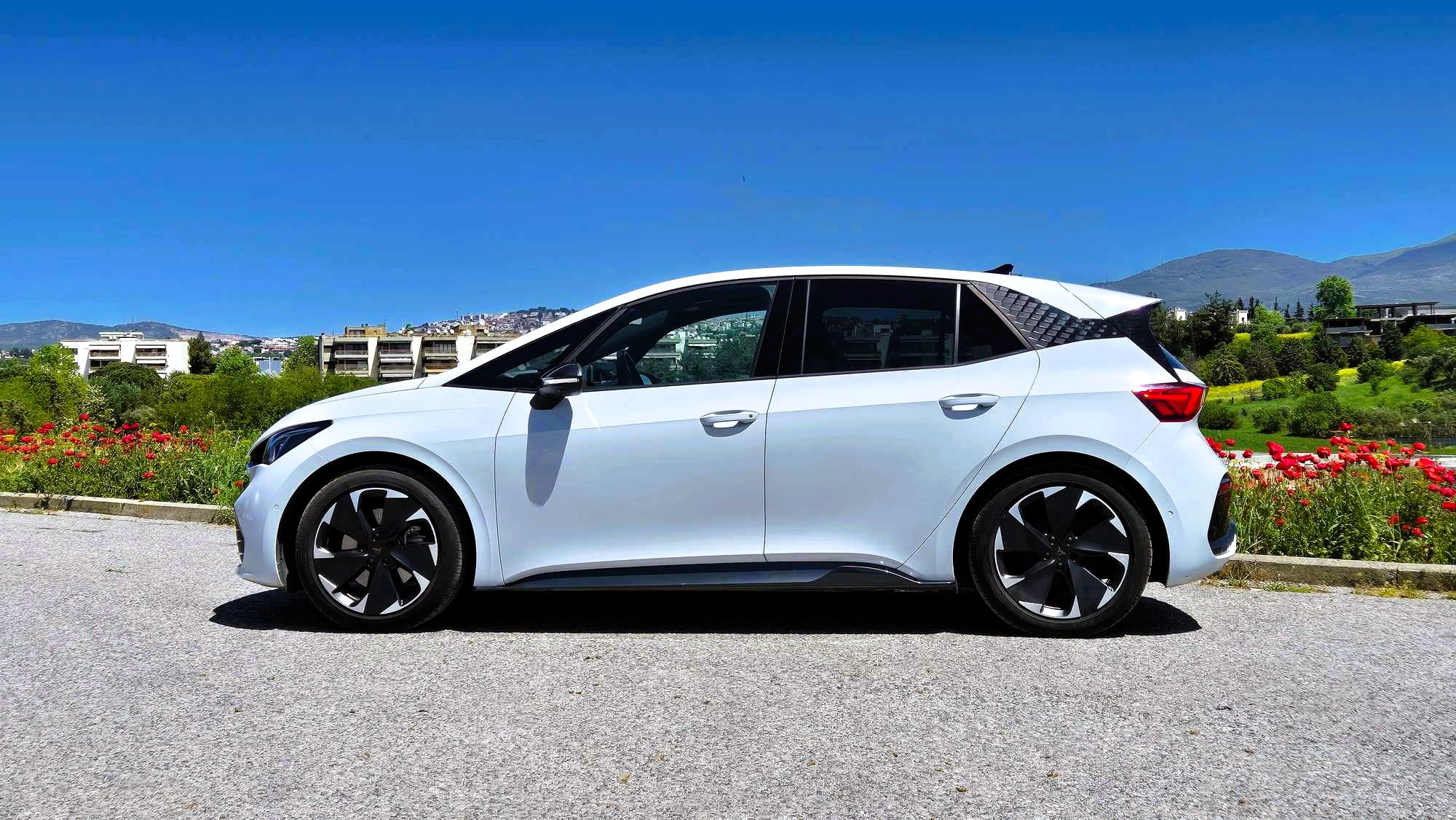 cupra born plaino