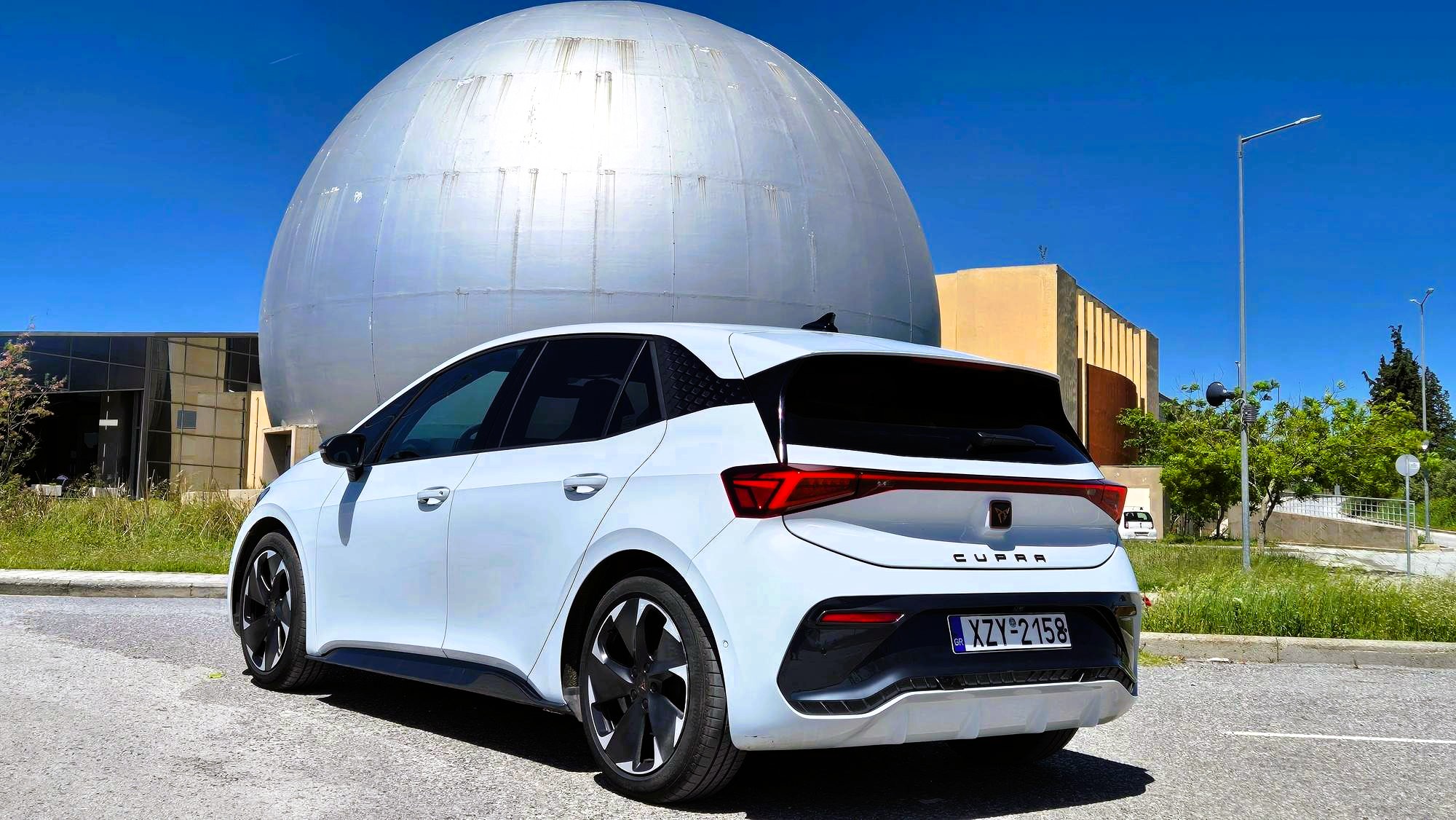 cupra born piso