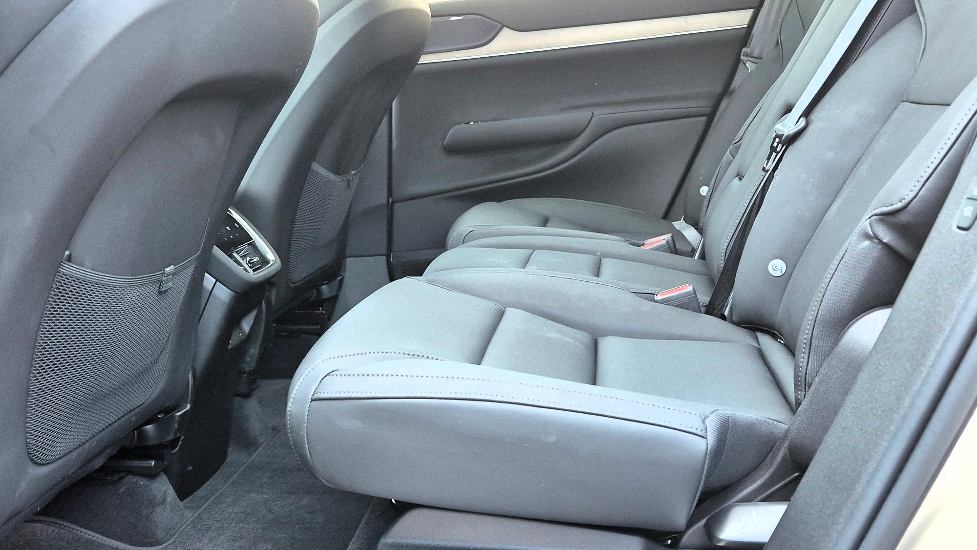 volvo ex90 kathismata piso