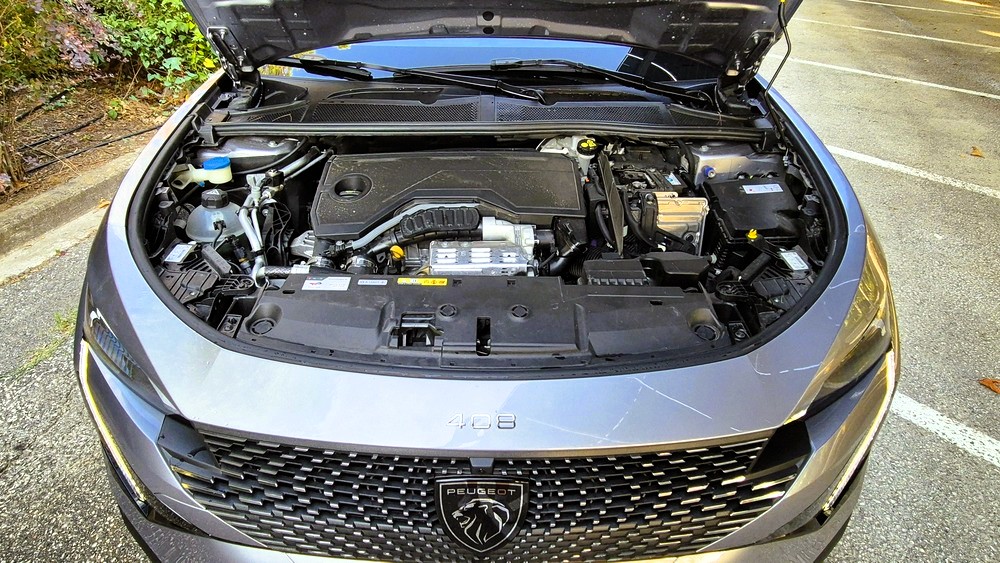 peugeot 408 kinitiras