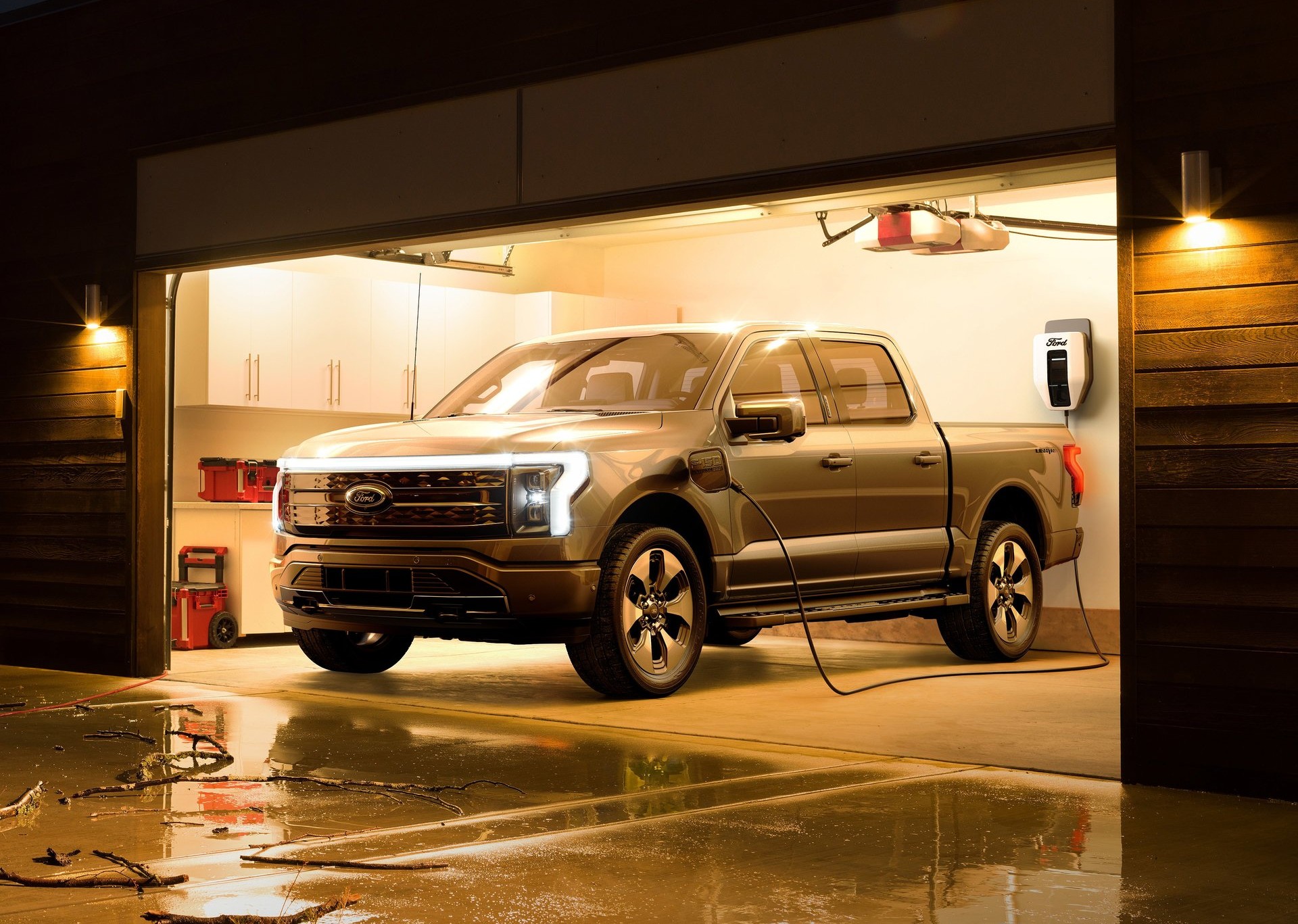 Το νέο Ford F-150 Lightning δεν θα είναι αμιγώς ηλεκτρικό!