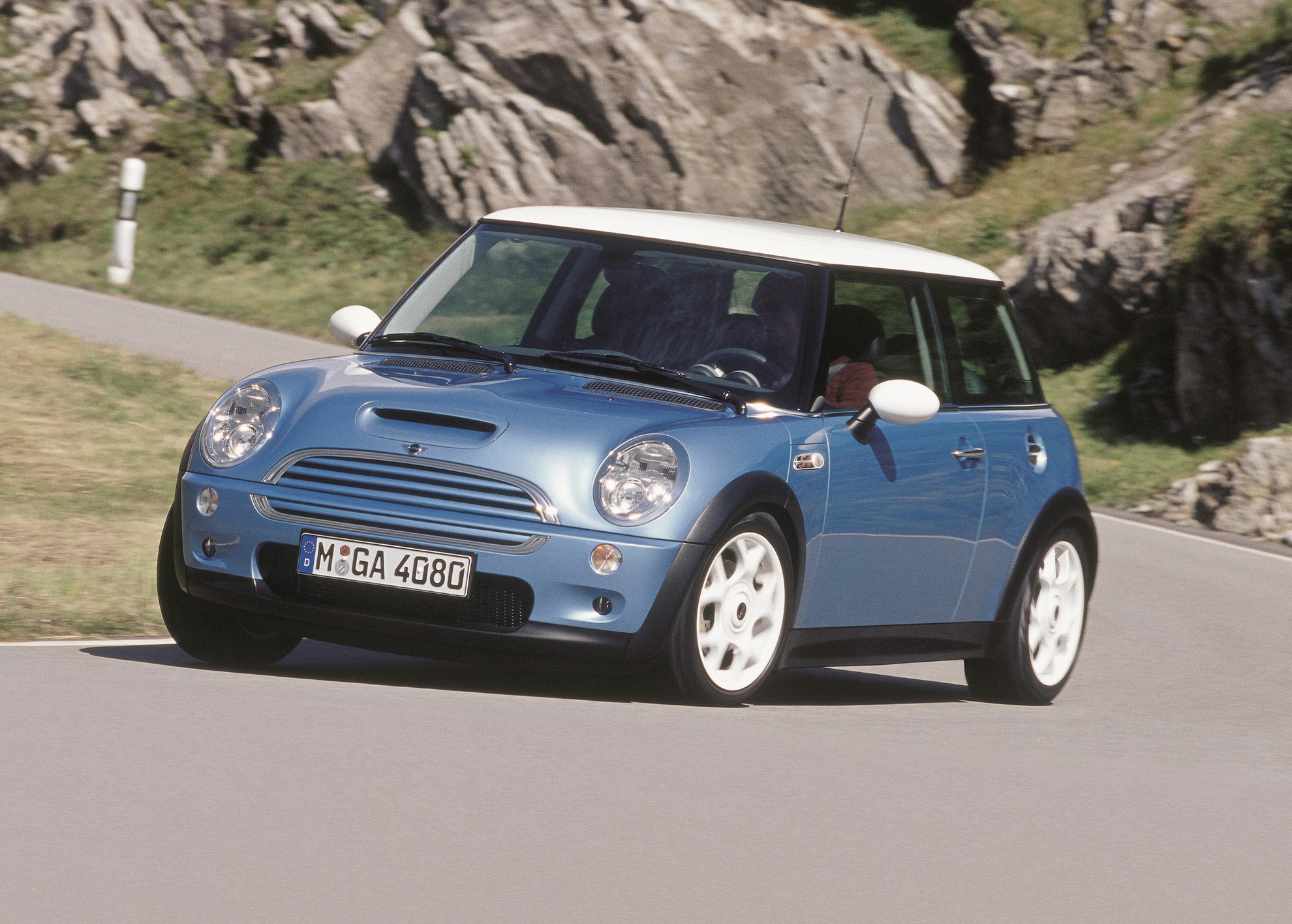 Η MINI γιορτάζει 25 χρόνια σύγχρονης ιστορίας.