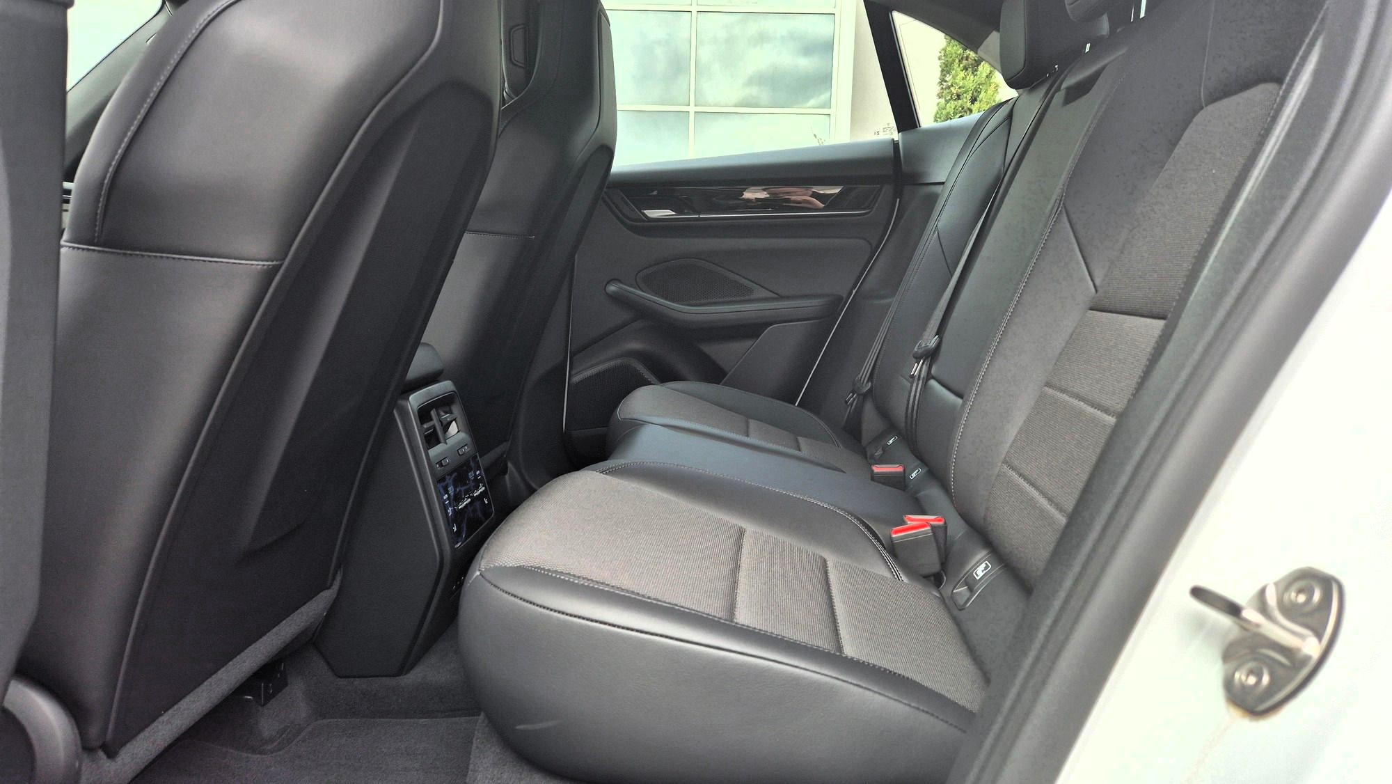 porsche macan 4 piso kathismata