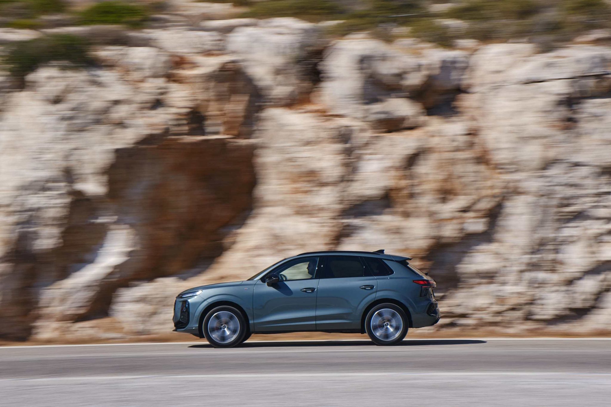 audi q3 profil kinisi