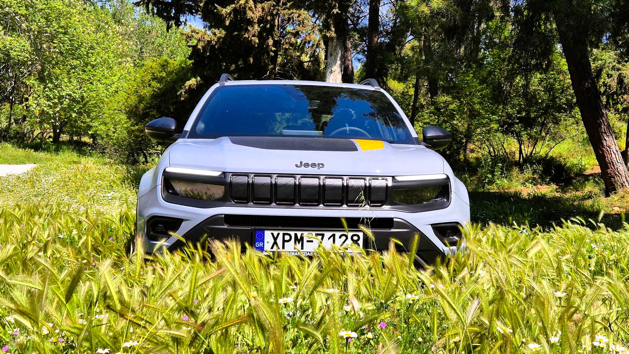 jeep avenger 4xe maska