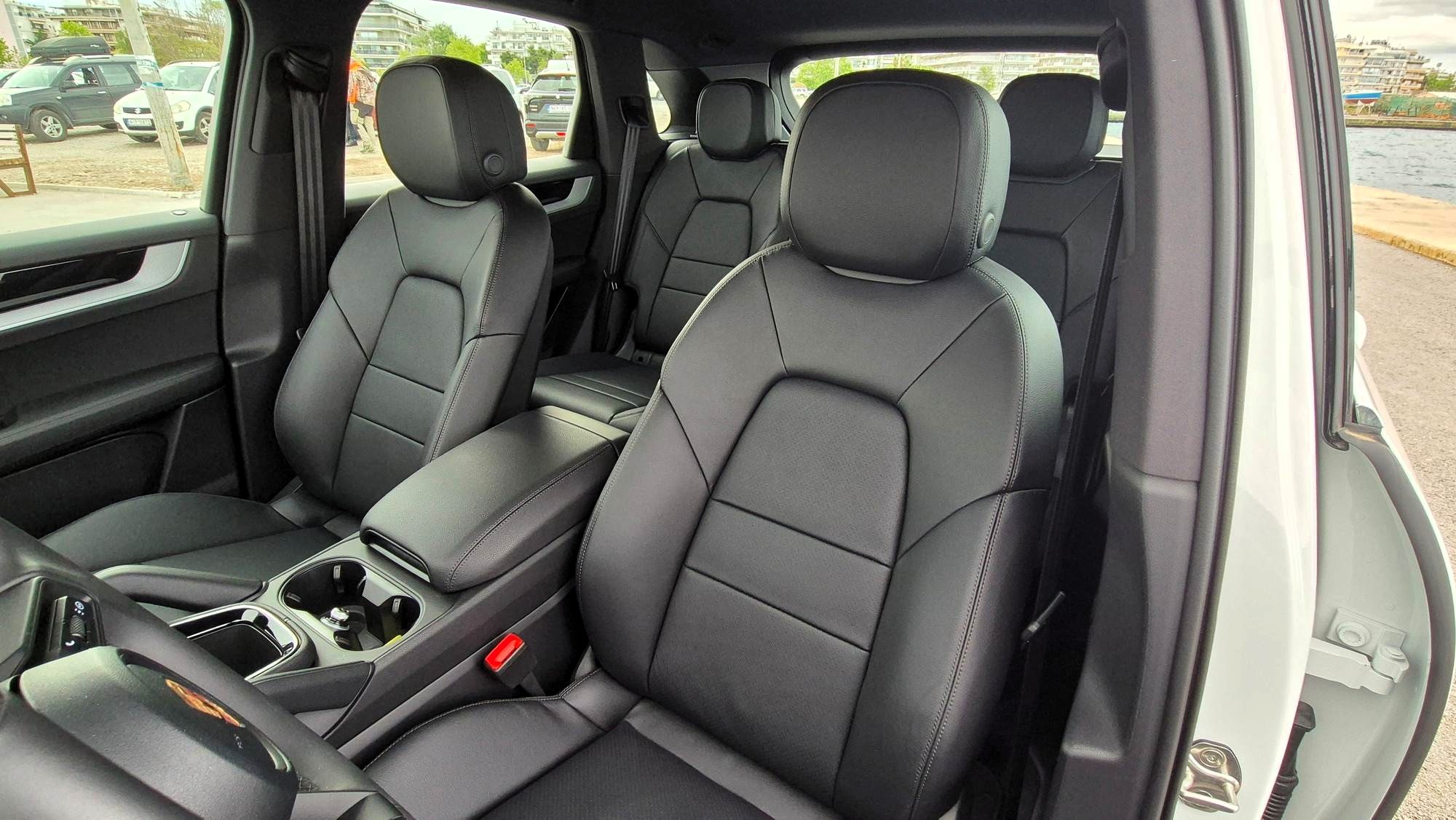 porsche cayenne mprostina kathismata