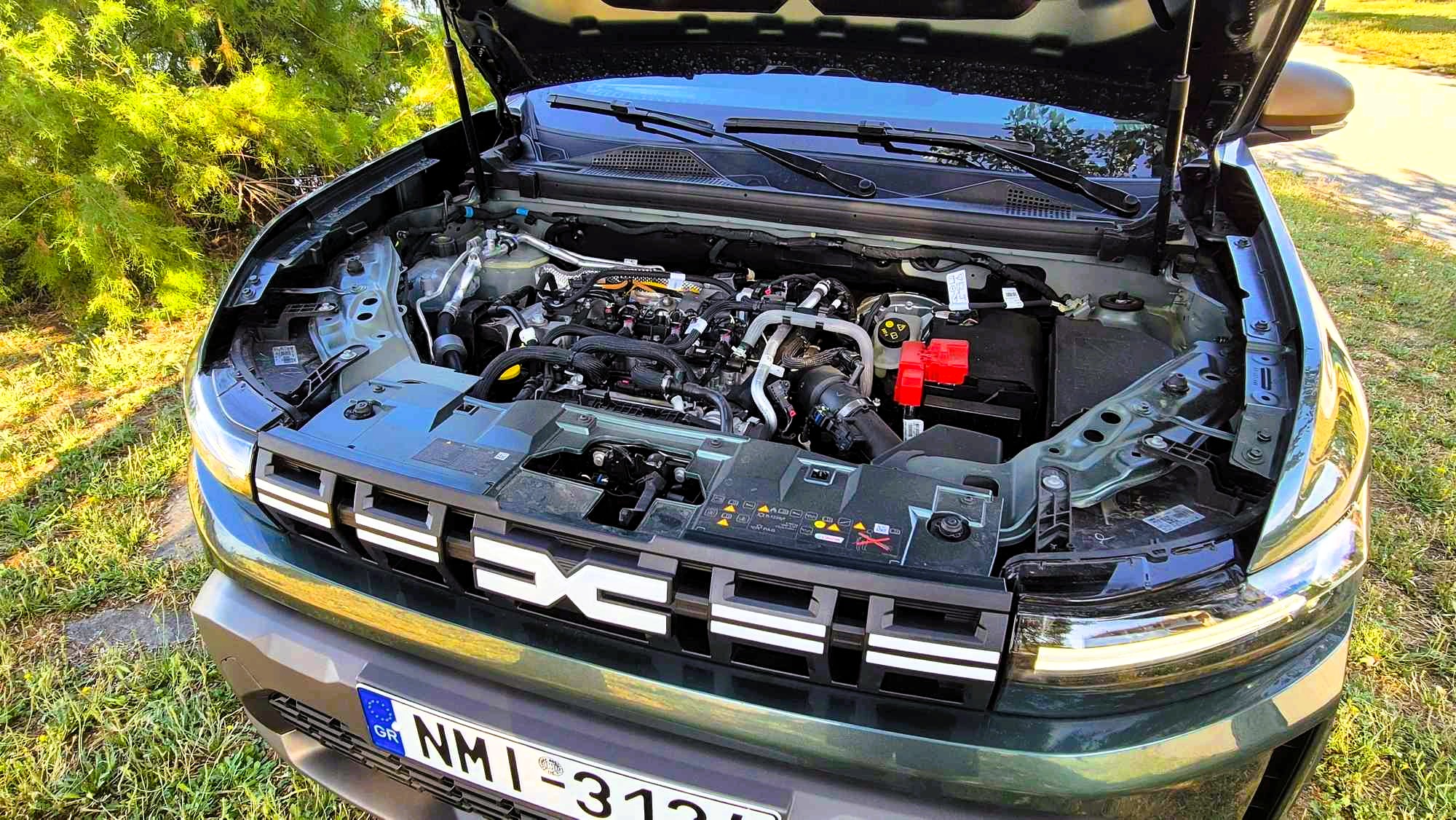 dacia duster kinitiras