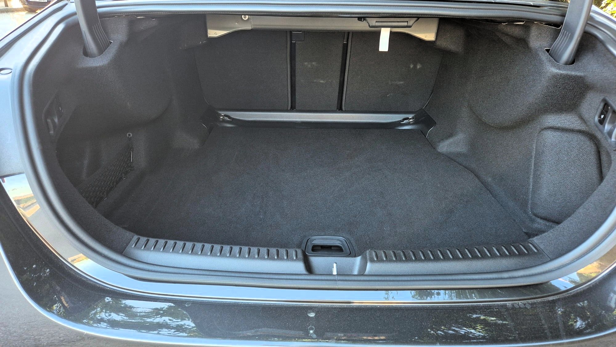 mercedes e class port mpagkaz