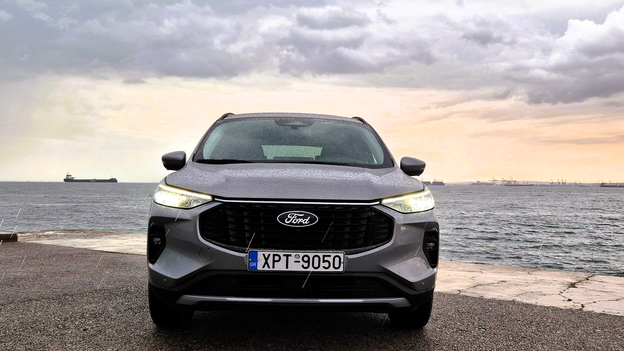 ford kuga maska