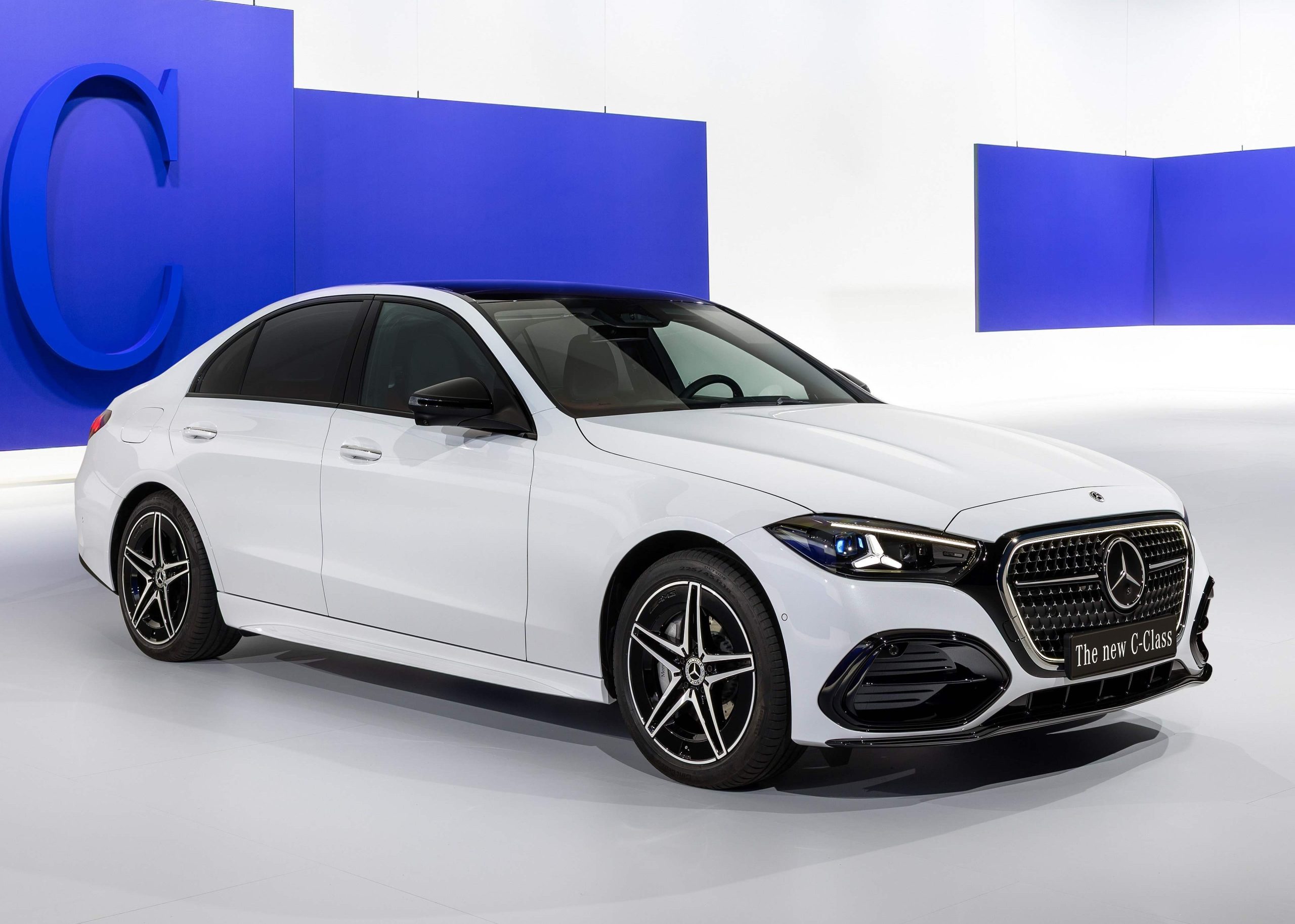 Η Mercedes-Benz ανανεώνει και την θερμική C-Class!