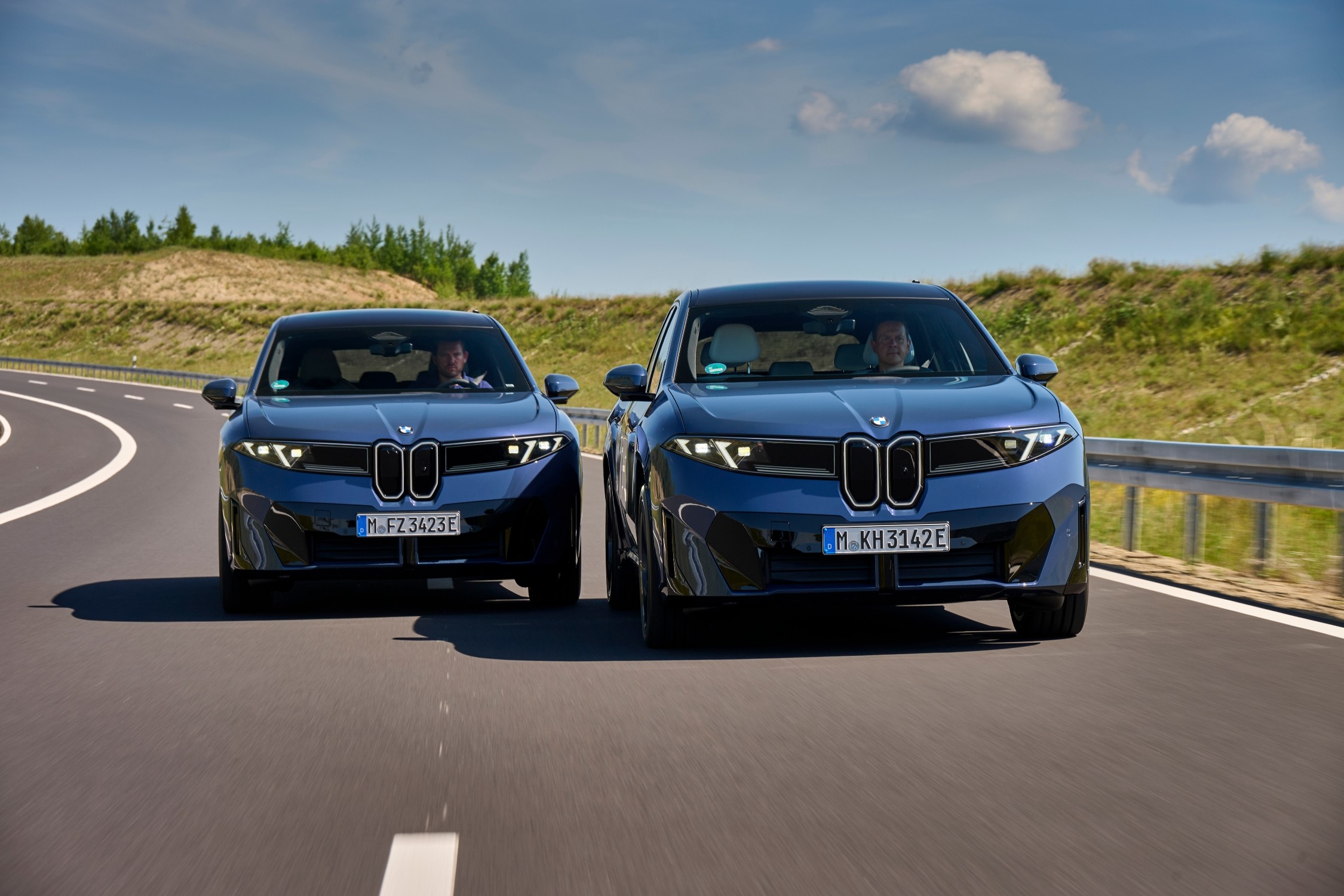 Η BMW προσθέτει νέες λειτουργίες ασφάλειας στον βασικό εξοπλισμό