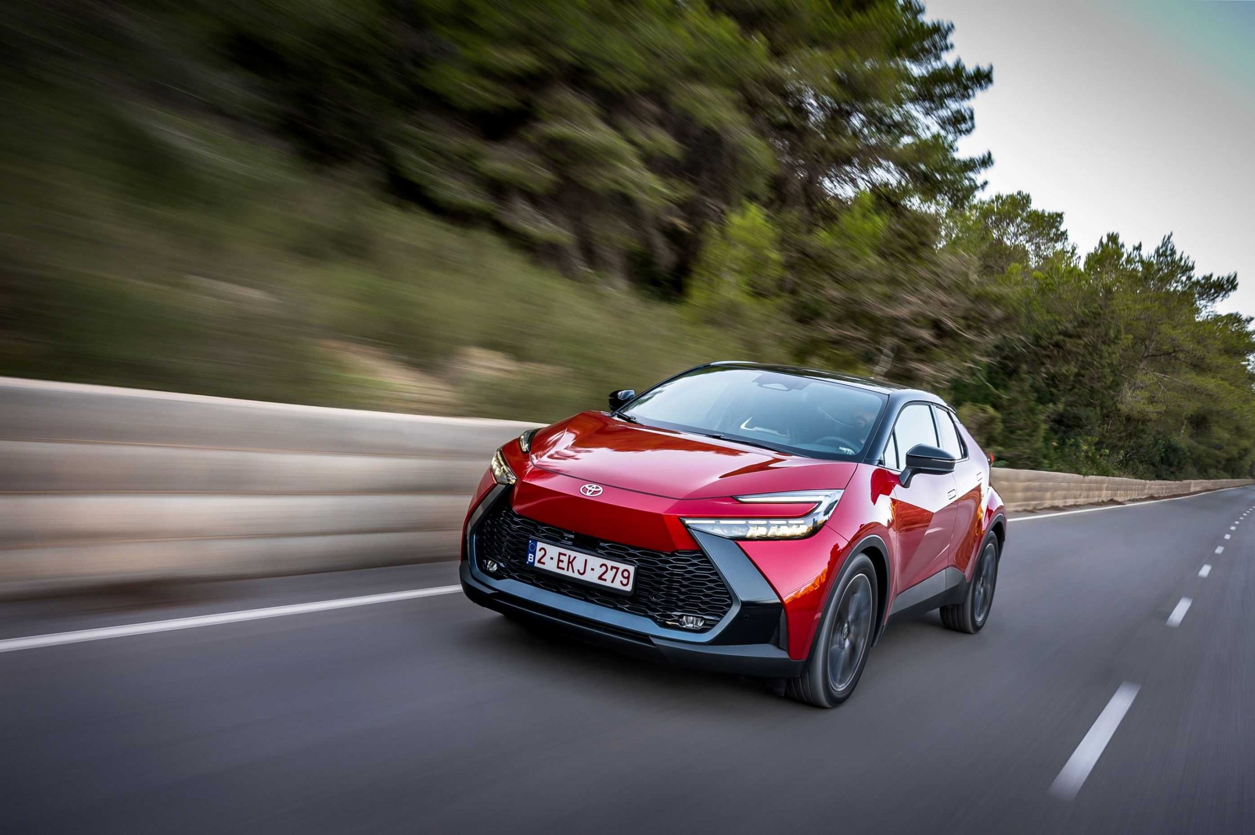 Toyota C-HR – 10 χρόνια από το μοντέλο που άλλαξε την εικόνα της Toyota στην Ευρώπη