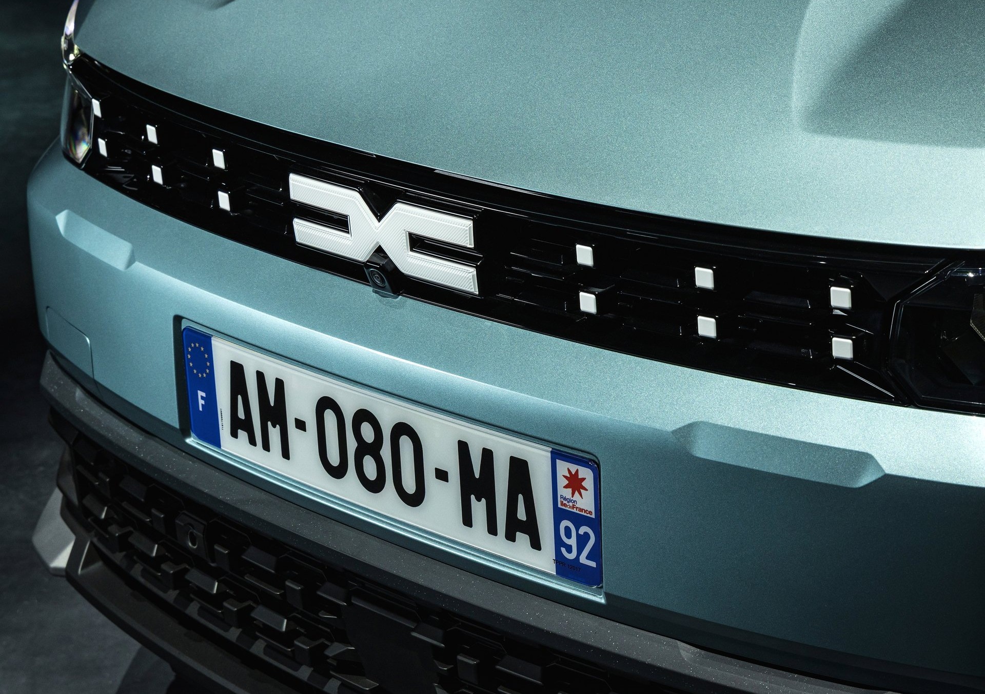 Η Dacia “παγώνει” τα πλάνα της για 3ο μοντέλο στο C-segment!