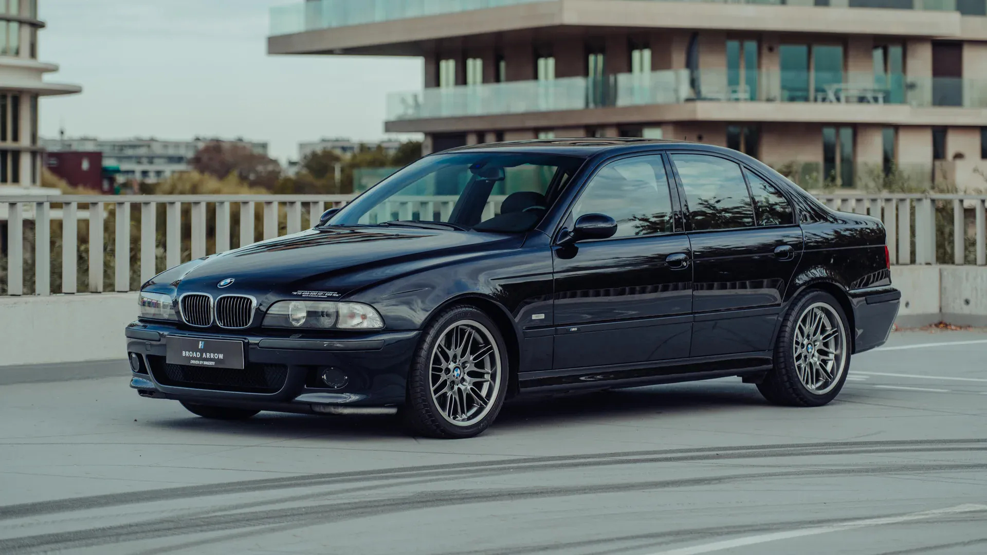 Αυτή η BMW M5 κρύβει ένα μυστικό της Volkswagen…