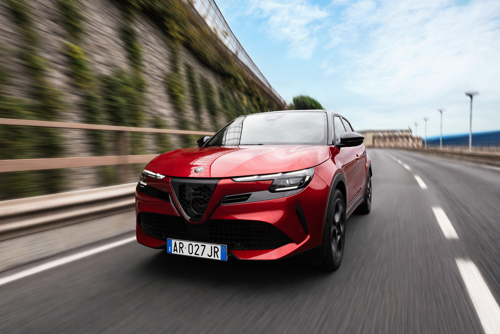 Η Alfa Romeo φρεσκάρει την γκάμα της.